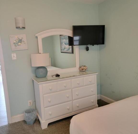 Deluxe Suite Sea View, Nassau Inn