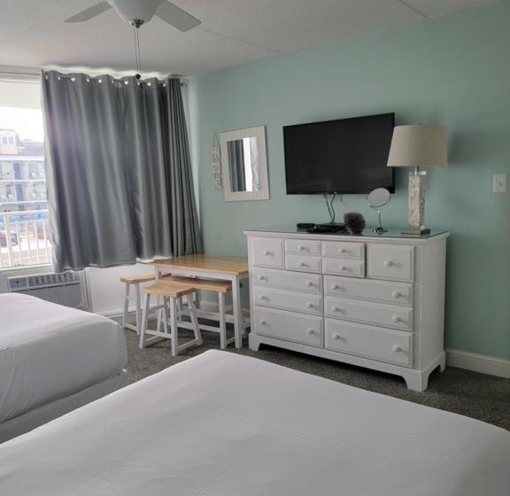 Deluxe Suite Sea View, Nassau Inn