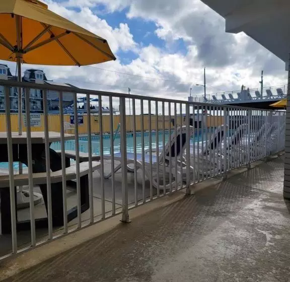 キングサイズベッドのスタンダードルーム, Nassau Inn