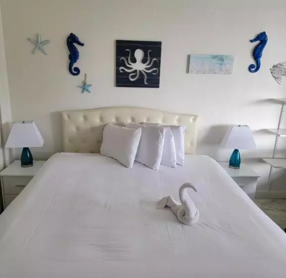 キングサイズベッドのスタンダードルーム, Nassau Inn