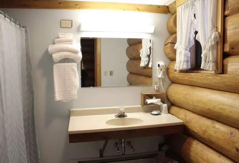 キングサイズベッドのデラックスルーム, Nootka Lodge
