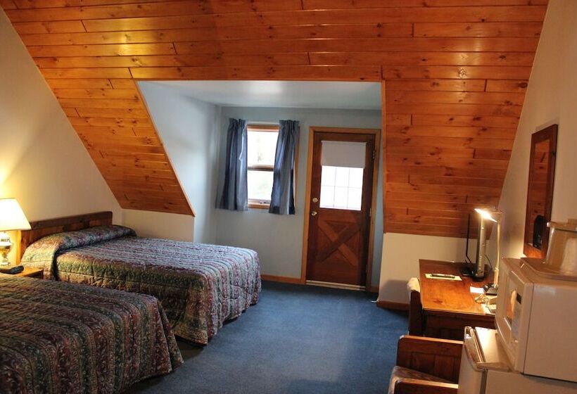 غرفة ديلوكس سرير ملكى, Nootka Lodge