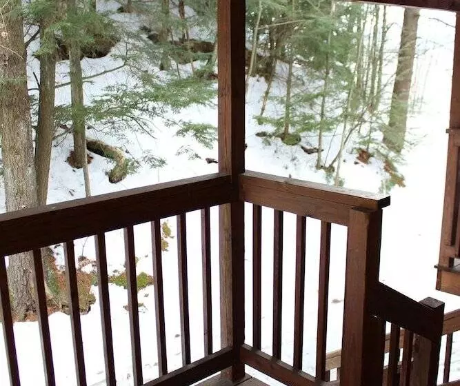 クイーンベッドのスーペリアルーム, Nootka Lodge