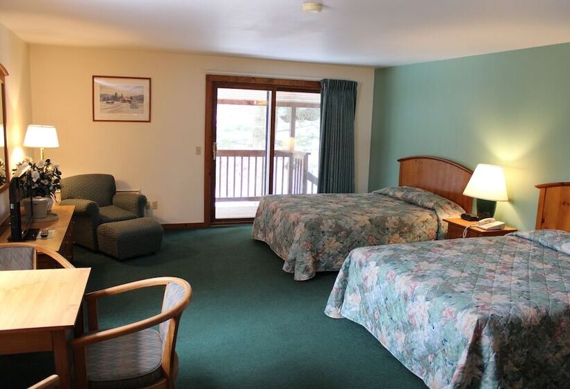 غرفة سوبيريور سرير ملكى, Nootka Lodge