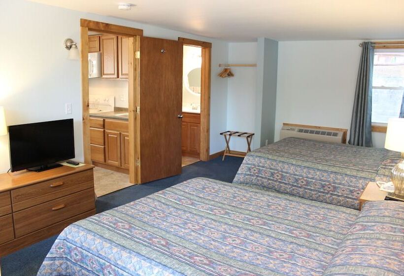 غرفة عائلية, Nootka Lodge