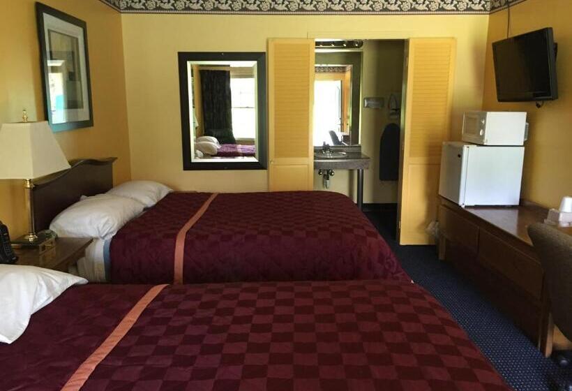 Номер Стандарт 2 Двуспальные Кровати, Norwalk Inn