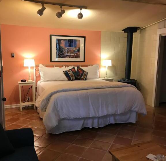 Студио Стандарт Вид на Сад, The Napa Inn