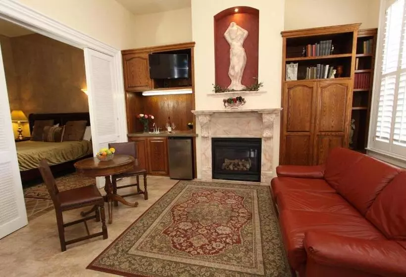 استودیوی لوکس, The Napa Inn