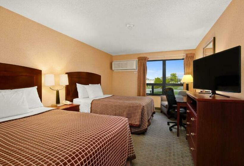 غرفه قياسيه سريرين مزدوجين, Days Inn By Wyndham Utica