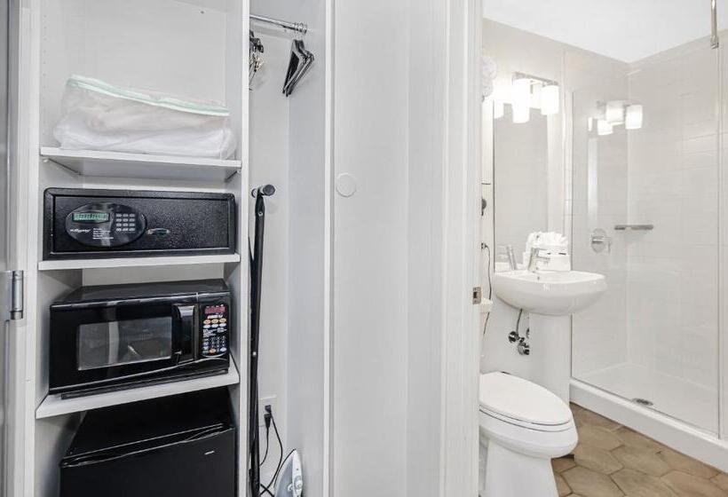 디럭스 룸, Ohio House Motel