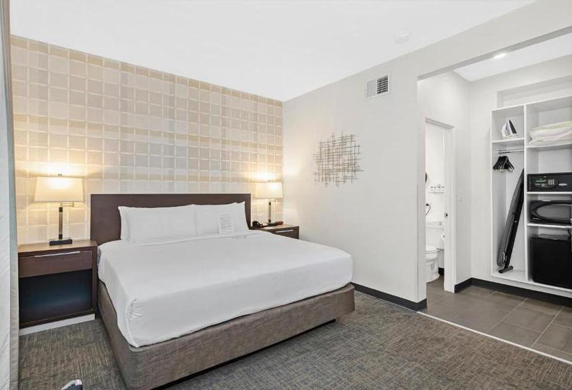 Номер Deluxe Кровать Кинг, Ohio House Motel