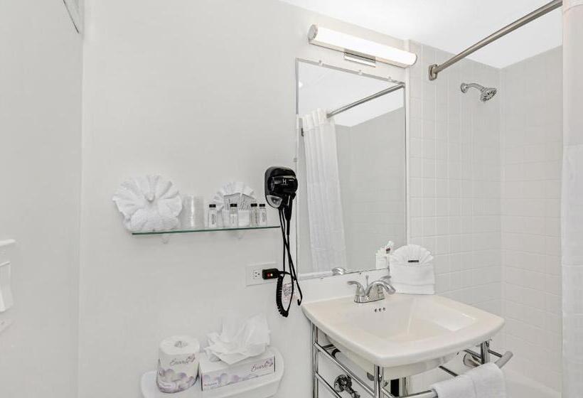 Номер Стандарт, Ohio House Motel