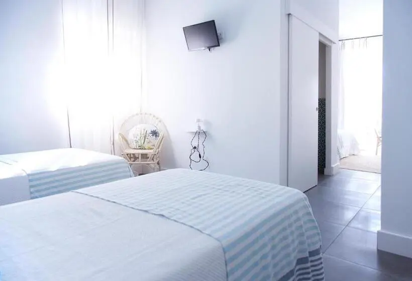 اتاق خانوادگی, Hostal La Casa Sanlúcar