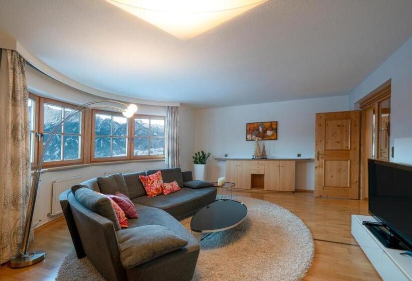 آپارتمان 2 خوابه, Nagalu