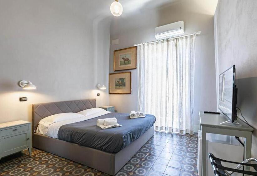家庭间, Palazzo Cavarretta   Pinella S Rooms And Apartment