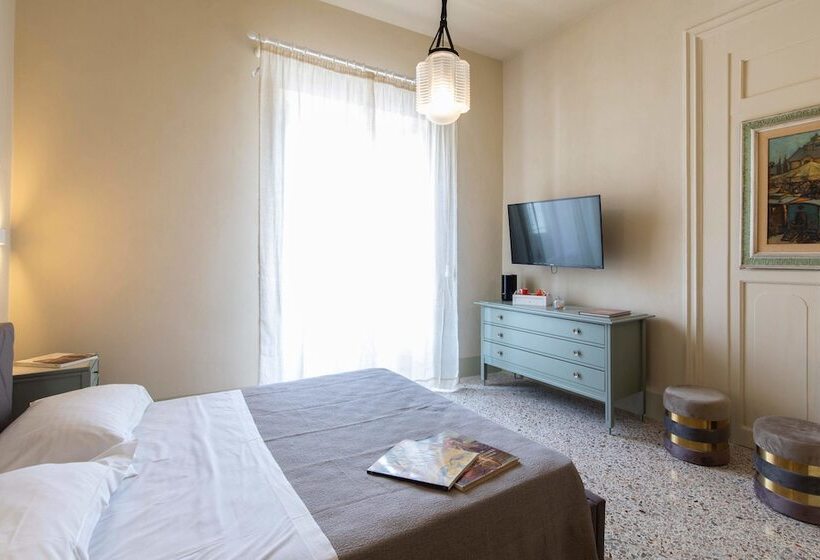 豪华房间, Palazzo Cavarretta   Pinella S Rooms And Apartment