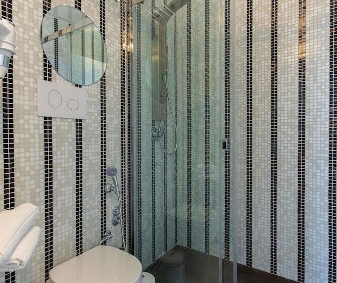 家庭间, Palazzo Cavarretta   Pinella S Rooms And Apartment