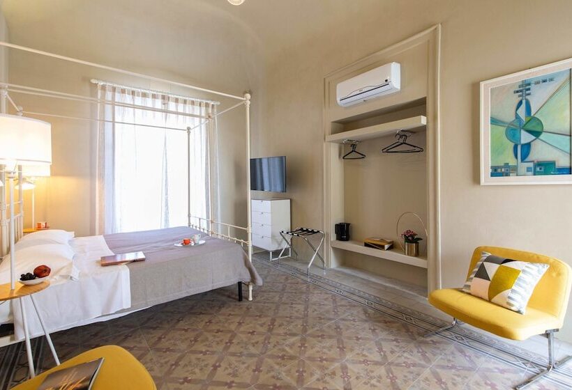家庭间, Palazzo Cavarretta   Pinella S Rooms And Apartment