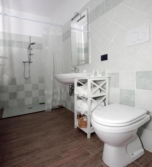 Стандартный Номер Кровать Кинг, Ospitidelpero