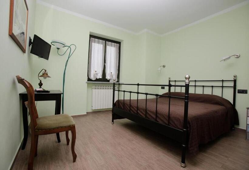 Стандартный Номер Кровать Кинг, Ospitidelpero