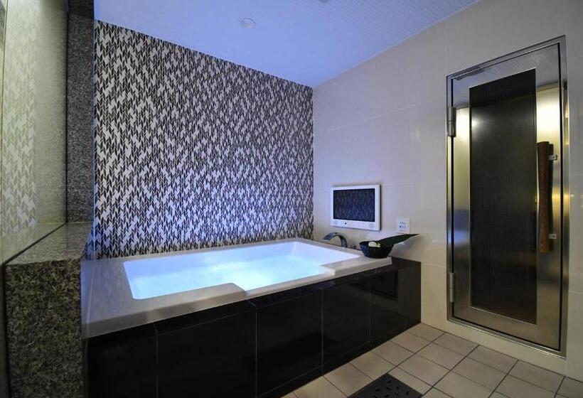 キングサイズベッドのスーペリアルーム, Ageha Cinq Boutique