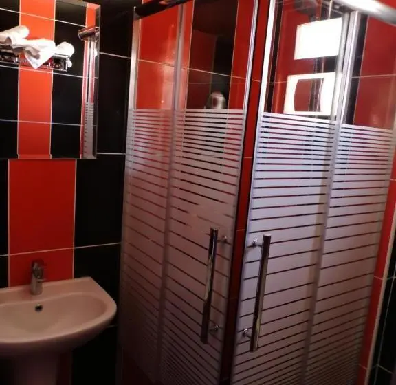 اتاق سوپریور با چشم‌انداز شهر, Valentine Inn Luxury