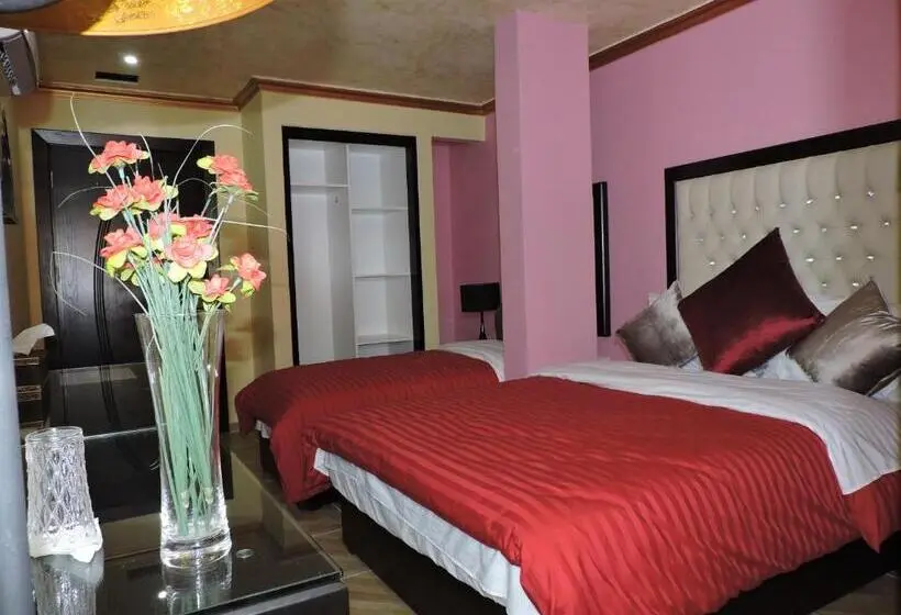 اتاق سوپریور با چشم‌انداز شهر, Valentine Inn Luxury