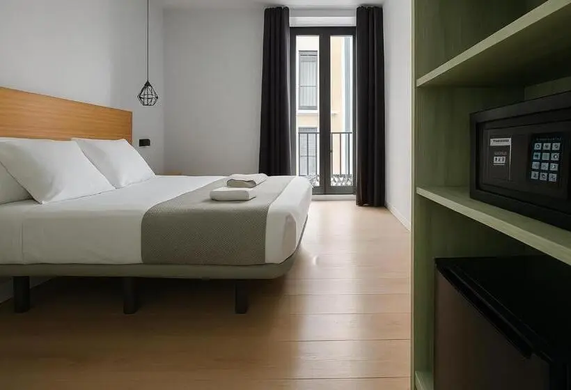 اتاق لوکس با بالکن, Ch Lemon Rooms  Madrid