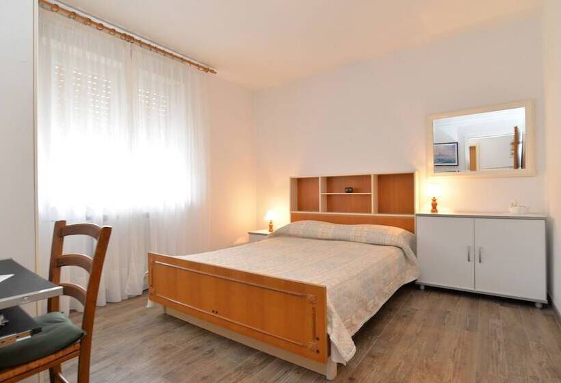 Апартаменты 1 Спальня, Apartment 1552