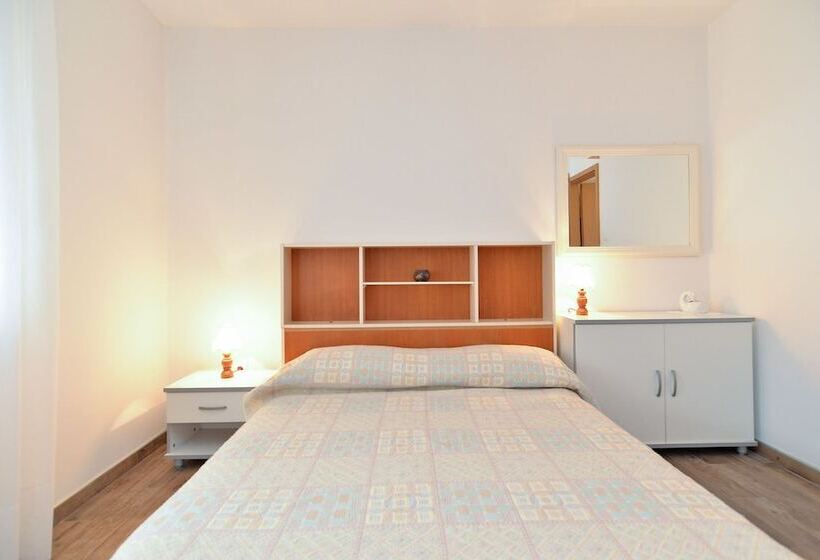 Апартаменты 1 Спальня, Apartment 1552