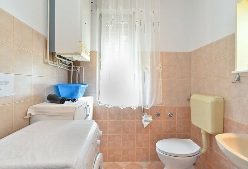 Апартаменты 1 Спальня, Apartment 1552