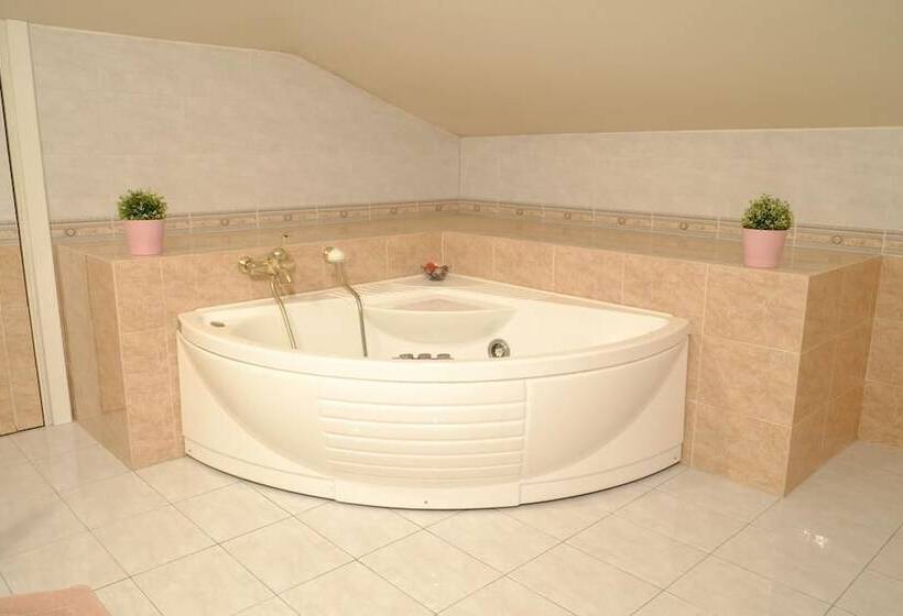 Трехместный Номер Стандарт Совместная Ванная, B&b Villa Lidia