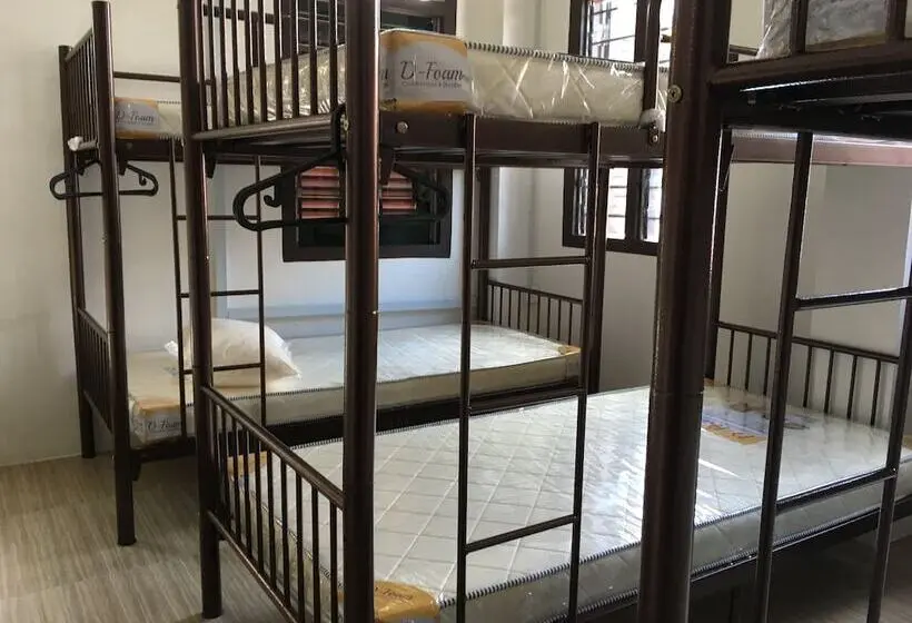 Vuode Makuusalissa, Homey Hostel, Ipoh Town