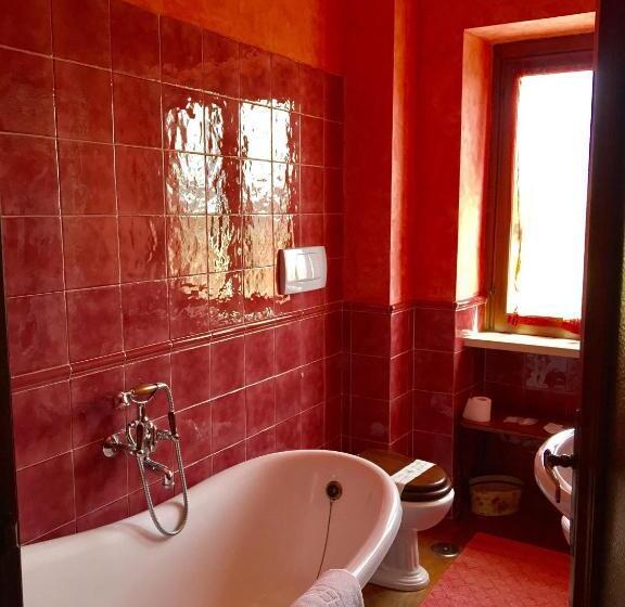 غرفة قياسية مطلّة علي البحيرة, Tenuta Due Laghi