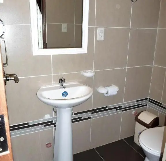 سوییت, Hostal Kurmi   Coroico