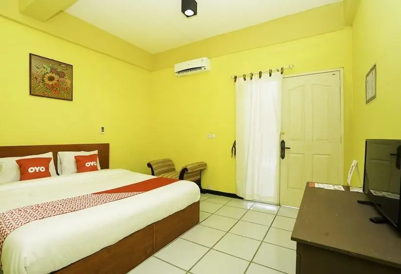 デラックスルーム, Reddoorz Plus Syariah At Lotus Hotel Bojonegoro