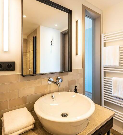 חדר דלוקס עם מרפסת, Papa Rhein   Hotel & Spa