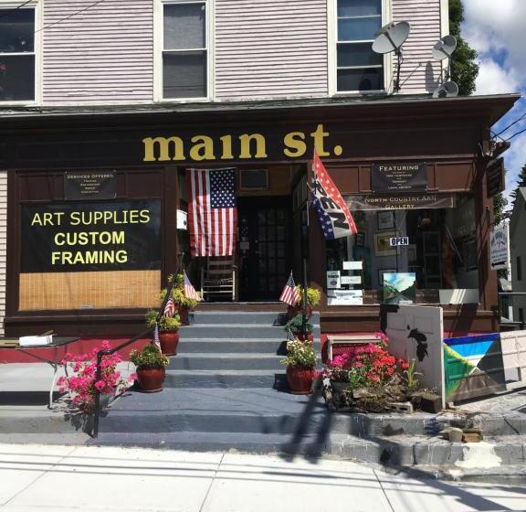 基本间, Art Gallery Hostel