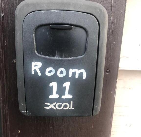 带共用浴室的标准房间, Art Gallery Hostel