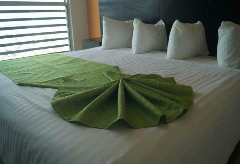 Tengerre Néző Lakosztály, Torres Eugenia