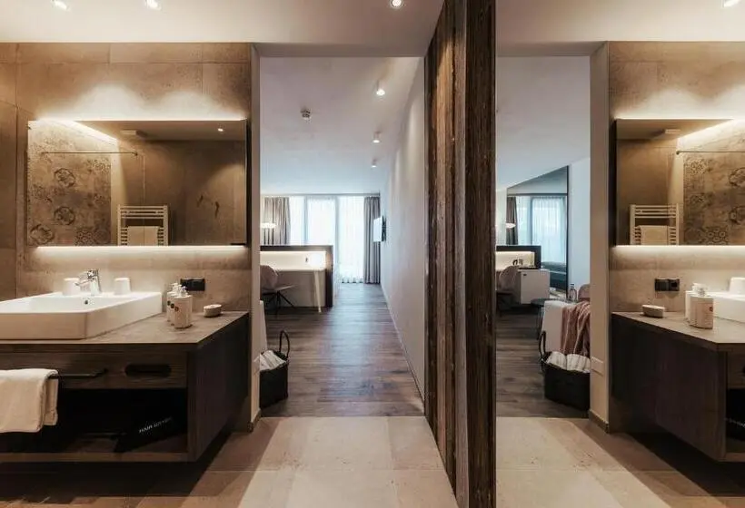 سوییت جونیور لوکس, Panoramahotel Am Sonnenhang