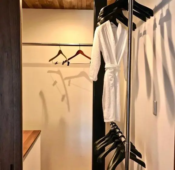スイート, Guest House Maison De Stuffmarket