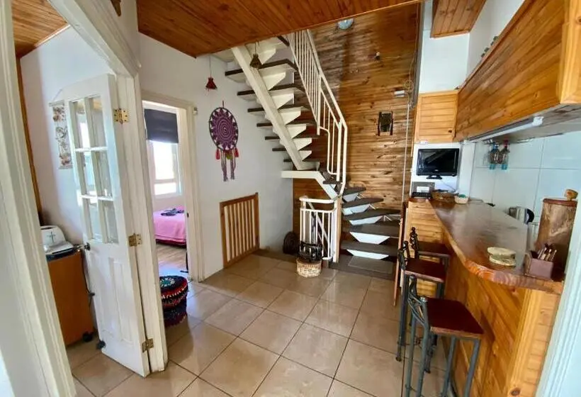 اتاق سه نفره دلوکس با چشمانداز دریا, Hostal Lala Porteña Vista Al Mar, Baño Privado Y Desayuno