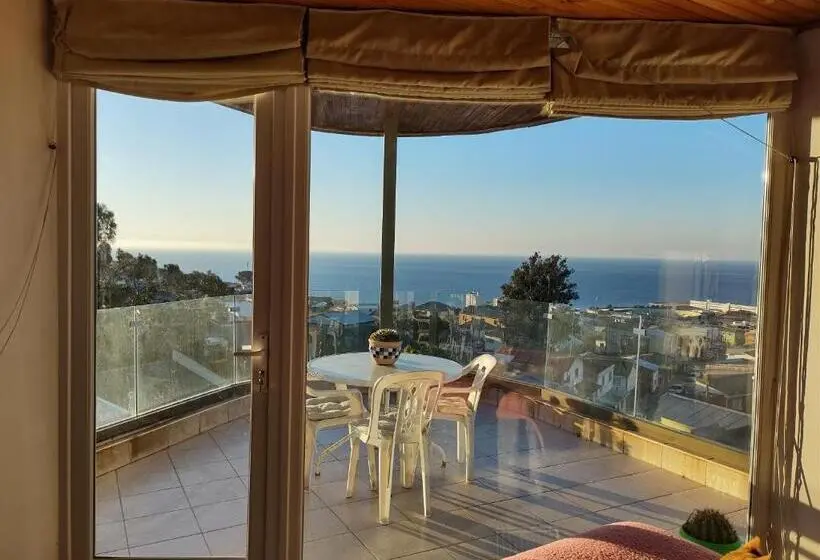 اتاق لوکس با بالکن و چشمانداز دریا, Hostal Lala Porteña Vista Al Mar, Baño Privado Y Desayuno