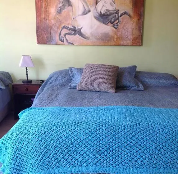 اتاق سه نفره دلوکس با چشمانداز دریا, Hostal Lala Porteña Vista Al Mar, Baño Privado Y Desayuno