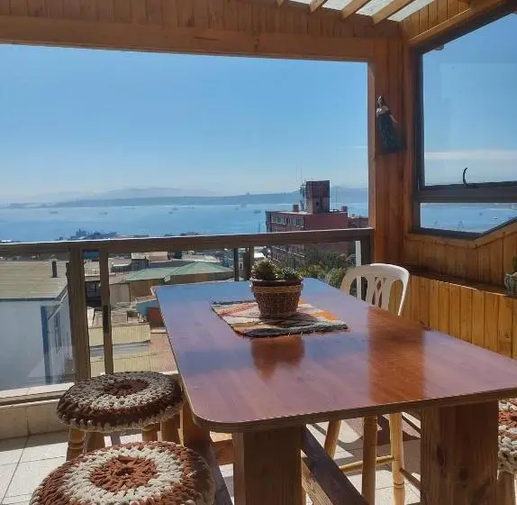 استودیوی لوکس, Hostal Lala Porteña Vista Al Mar, Baño Privado Y Desayuno