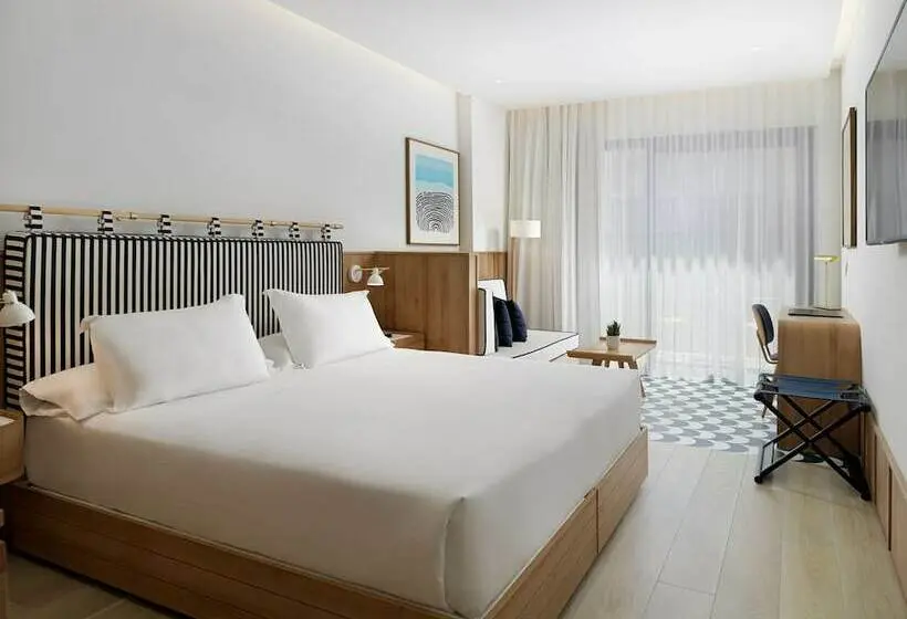 Classic Room with Terrace, H10 Porto Poniente 4* Sup