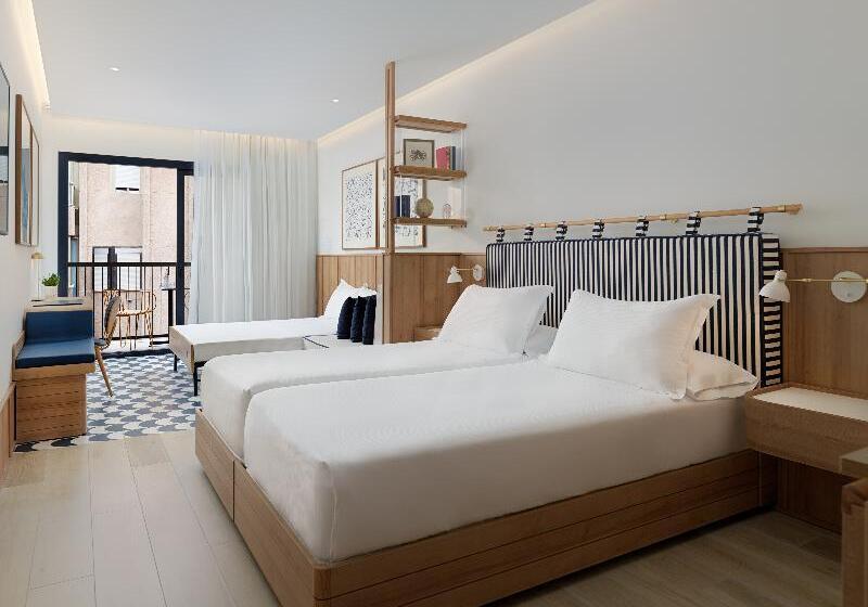 סוויטת ג'וניור עם טרסה, H10 Porto Poniente 4* Sup