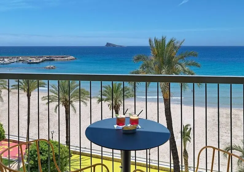 オーシャンビュークラシックルーム, H10 Porto Poniente 4* Sup