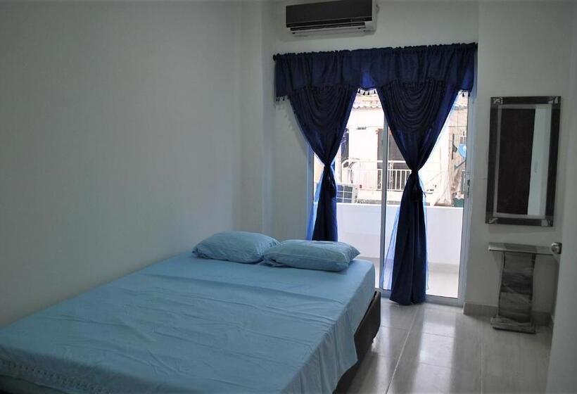 バルコニー付スイート, Hostalnativo